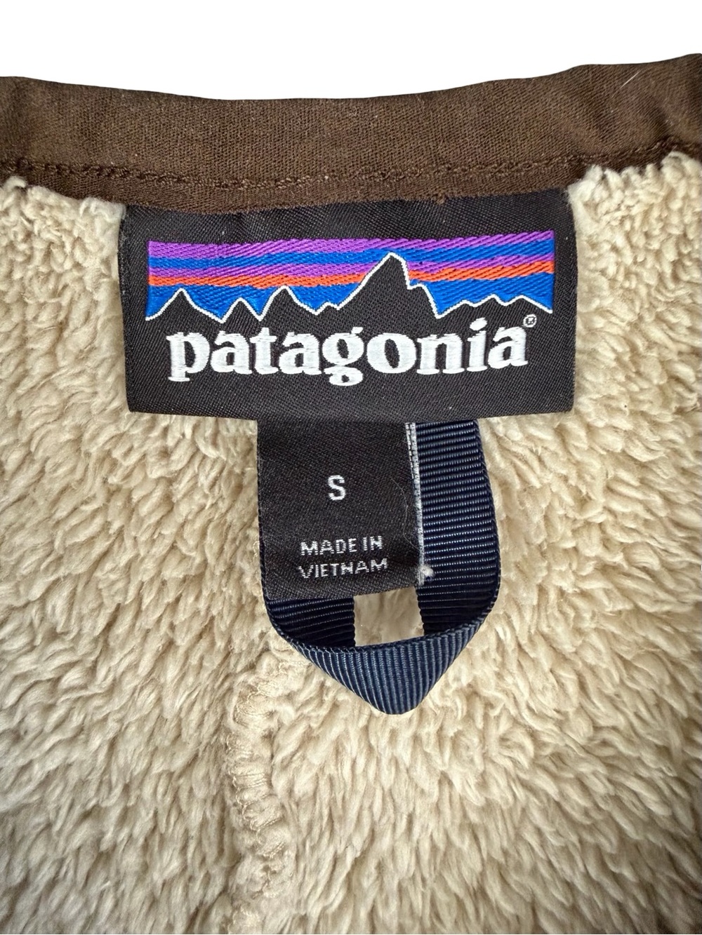 Warm Cozy Patagonia Women’s Cream Sherpa Zip-Neck Sweater with Brown Trim Size S - Picture 3 of 5